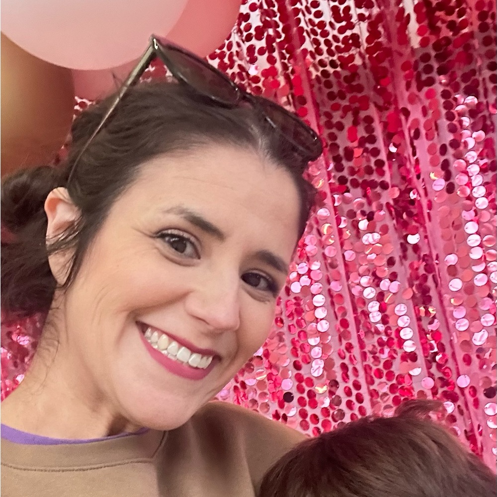 Meet your Posher, Gena